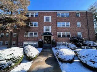 6 Hillside Ave #3E, Nutley, NJ 07110