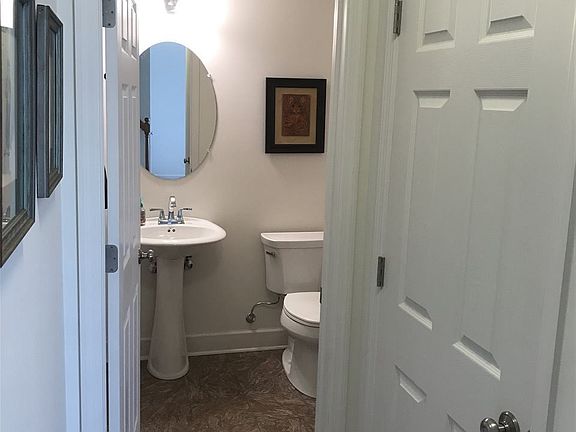 3rd image of 20 Andriana Ln