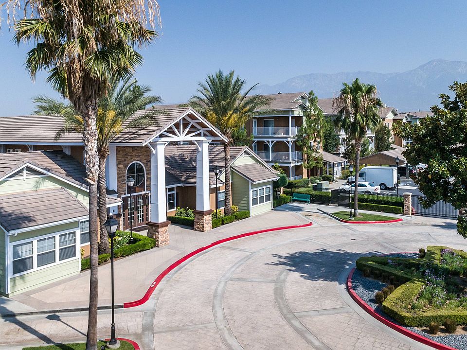 Village on the 5th 55+ Active Adult Apartment Homes Apartment Rentals