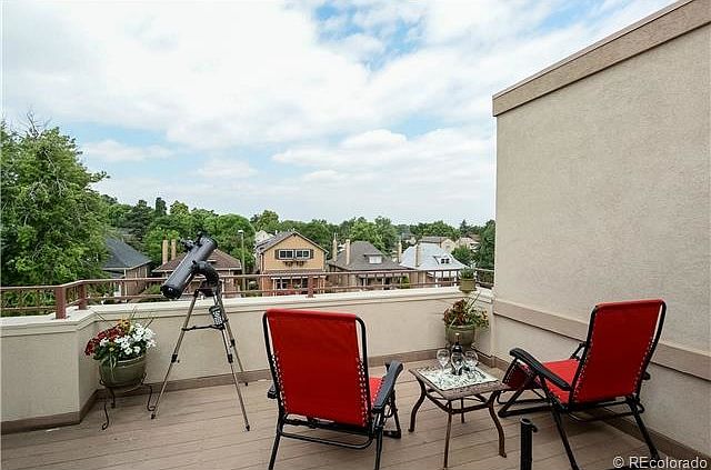 Rooftop Deck