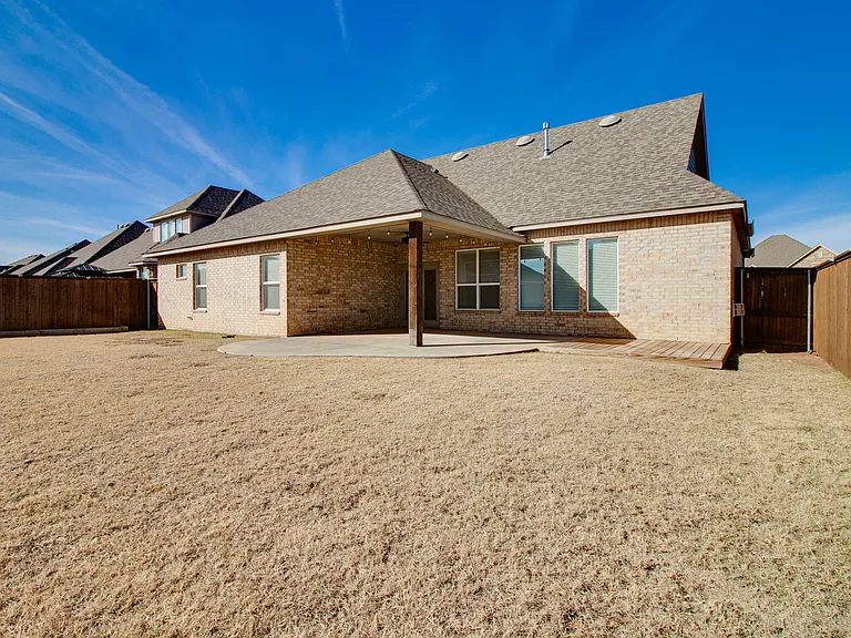 5616 Saint James Pl — Photo 42