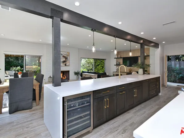 16142 Bayberry Pl, Sherman Oaks, CA 91403