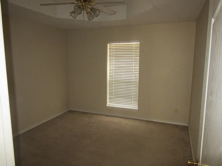 5280 Western Plains Ave — Photo 10