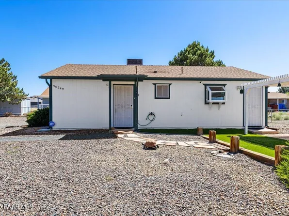 20249 E Prickly Pear Dr, Mayer, AZ 86333