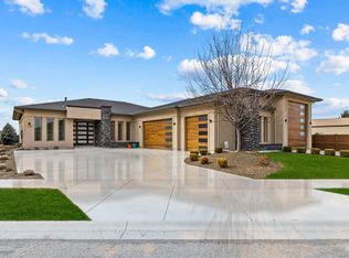 1151 N Creekwater Way, Eagle, ID 83616