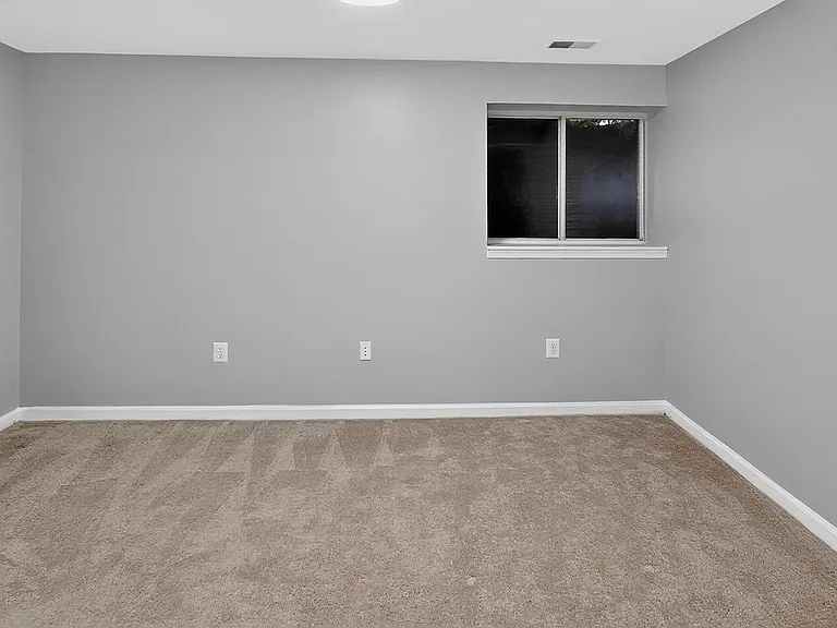 3591 Laurel View Ct — Photo 19