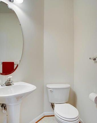 5th image of 23587 Gunnell Dr