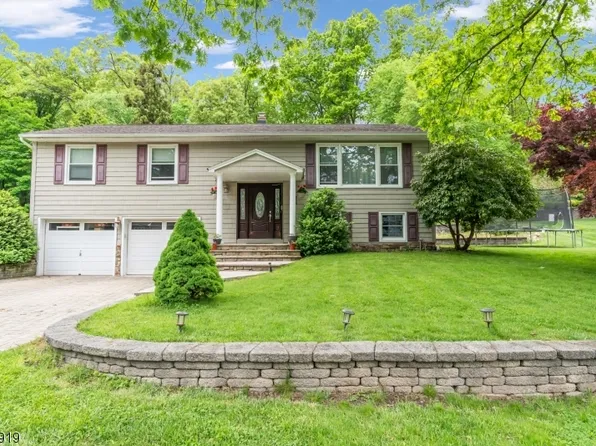 15 Woodside Dr, Rockaway Twp., NJ 07866