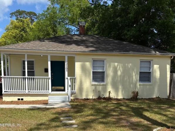 2105 Kingswood Rd, Jacksonville, FL 32207