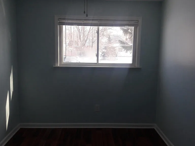 23825 Methuen Ave — Photo 6