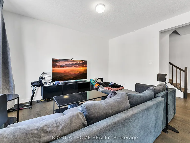 67 Kindred Row — Photo 13