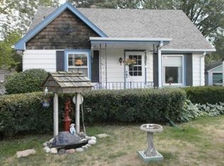 1135 S Calhoun Rd, Brookfield, WI 53005