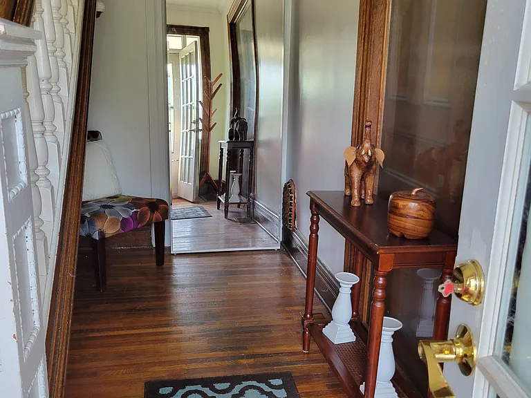 288 E 1st St #TOP FURNISHED — Photo 32