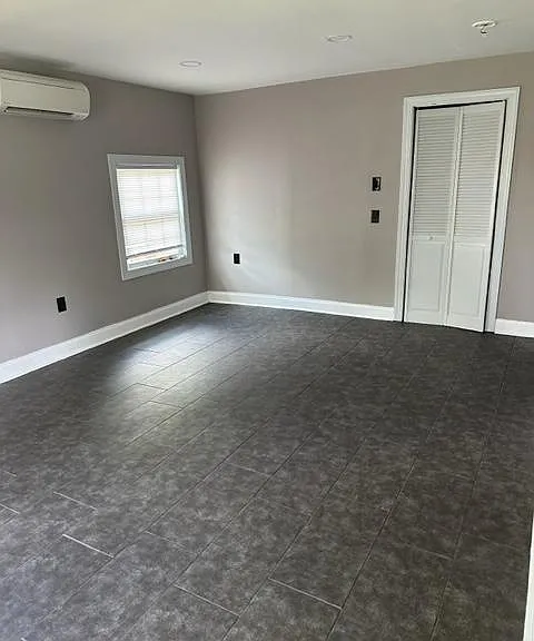 4784 Dupont Pkwy #2 — Photo 4