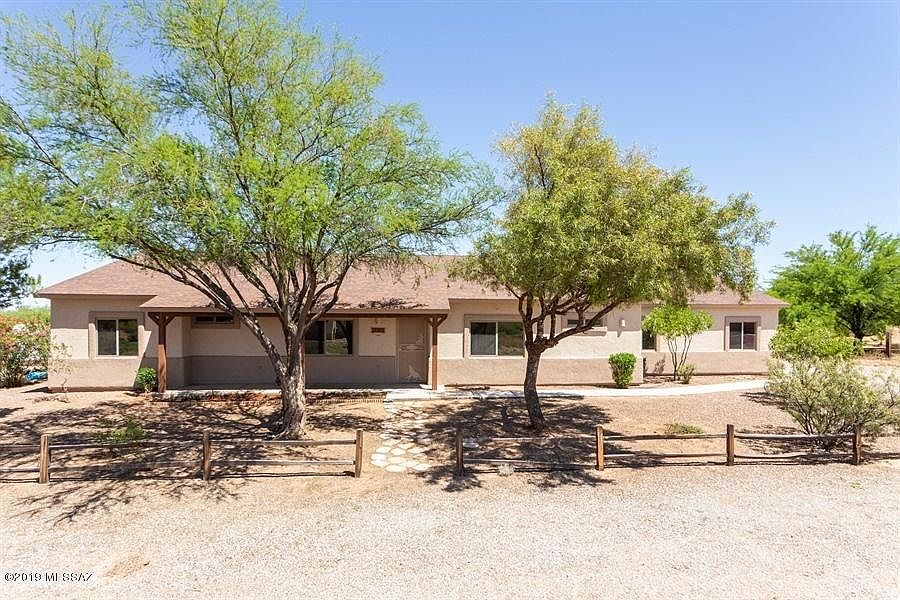 1st image of 4906 N Buckmeister Way