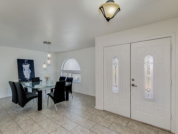 4th image of 1267 E Avenida Fresca