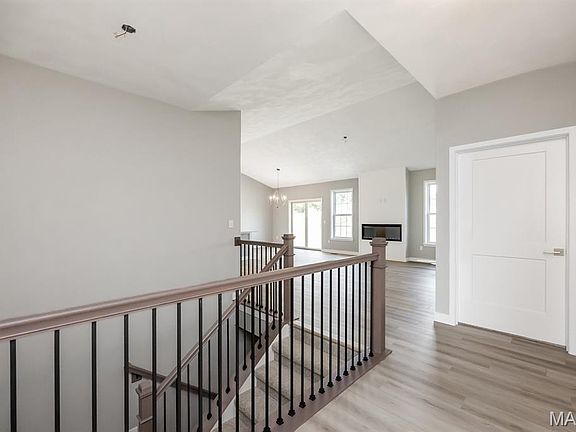 4th image of 614 Mortar St