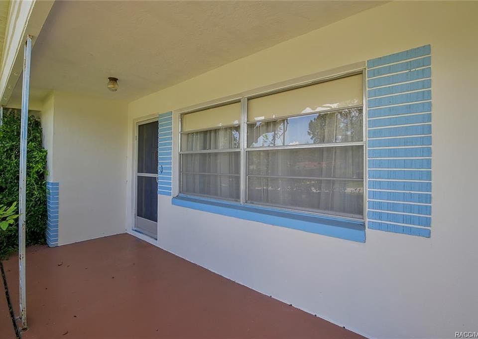 1st image of 104 S Lincoln Ave