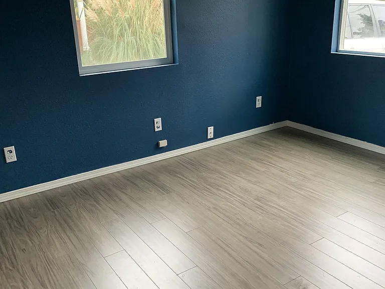 8023 SE Cooper St — Photo 3