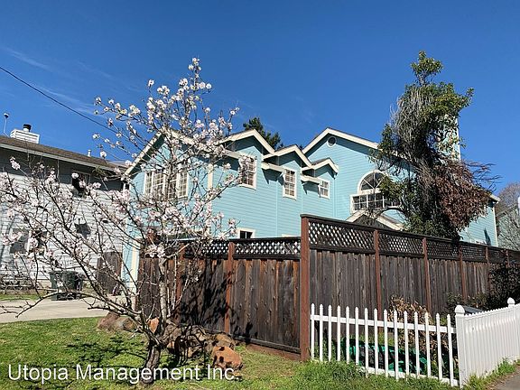 2nd image of 622 Avenue Balboa Half