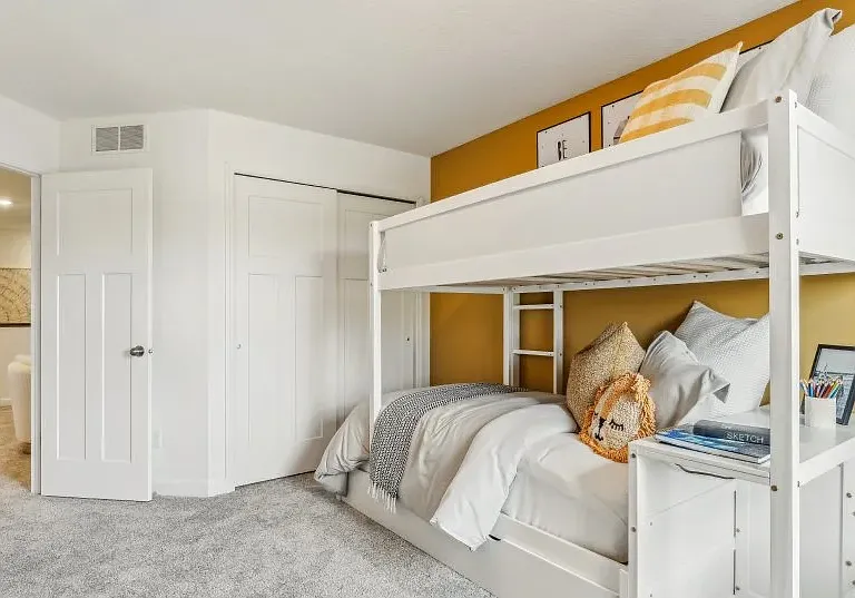 2nd secondary bedroom