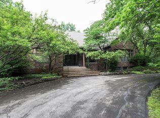 4 Burr Oak Trl, Riverwoods, IL 60015