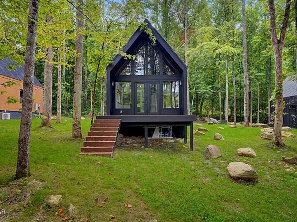 216 Braydens Way, Gatlinburg, TN 37738