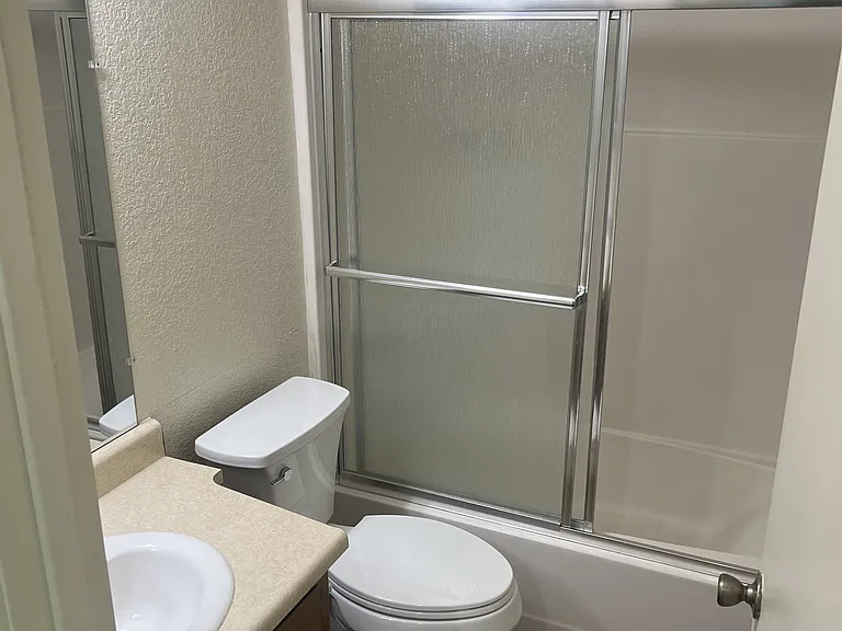 Meadow Oaks Apartments — Photo 2