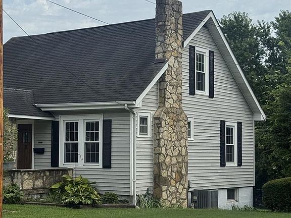 3rd image of 406 W Springfield Ave