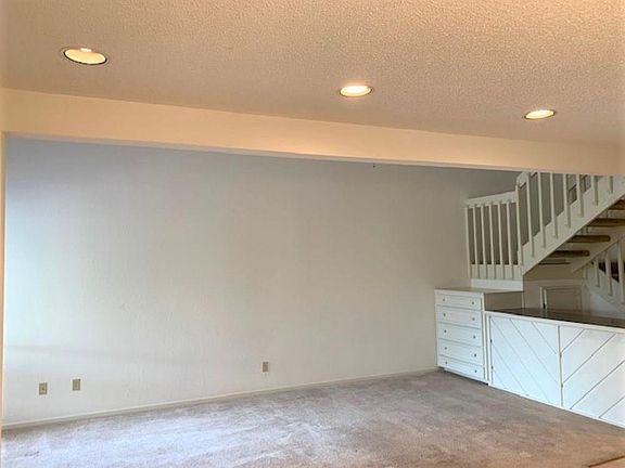 3rd image of 501 Highlands Blvd N #19