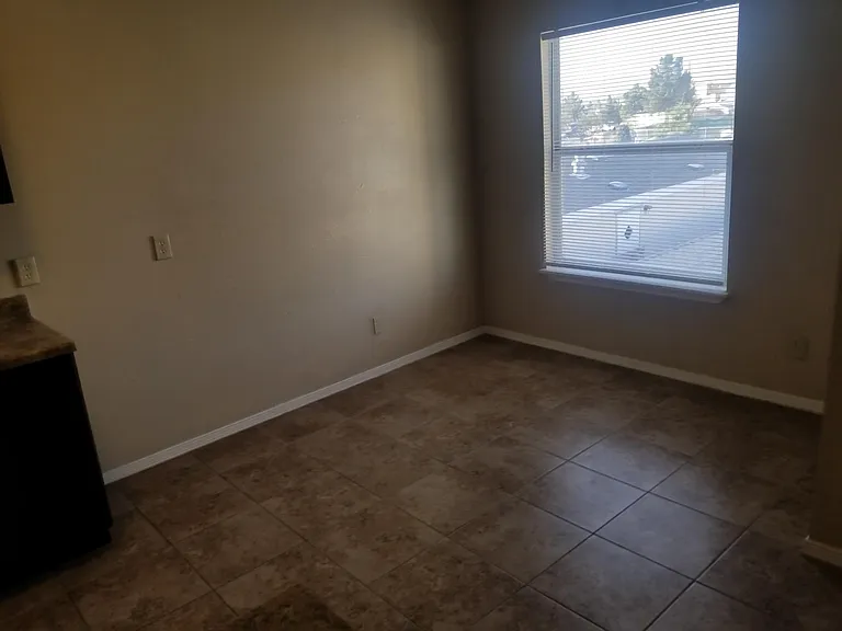 12948 Jeremiah Dr #B-D — Photo 4
