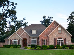 2125 Caribou Ln, Springdale, AR 72762