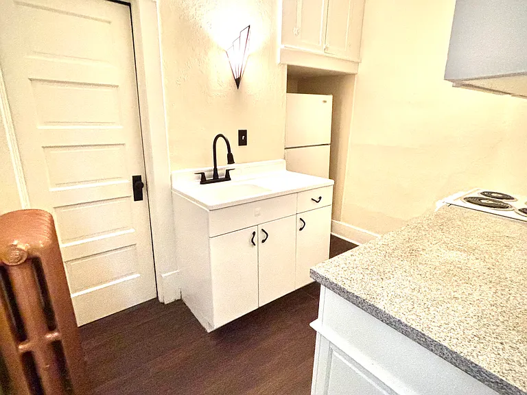 220 Stevenson St #1 — Photo 9