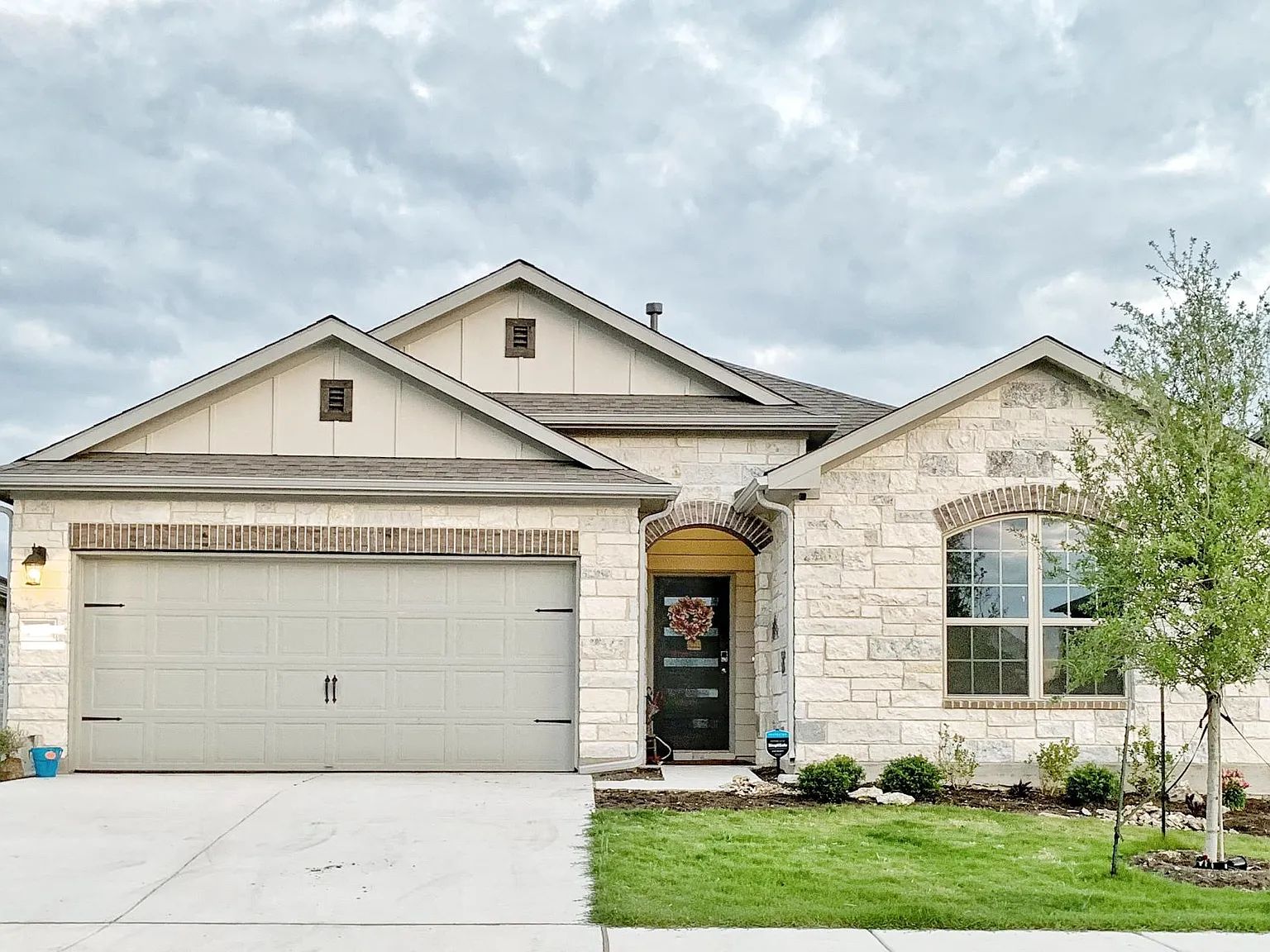 5441 Vanner Path — Photo 3