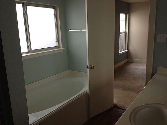 4th image of 20829 Patriot Park Ln