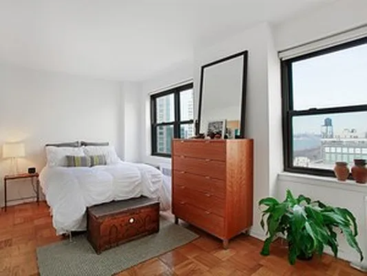 Sold by Corcoran | media 1