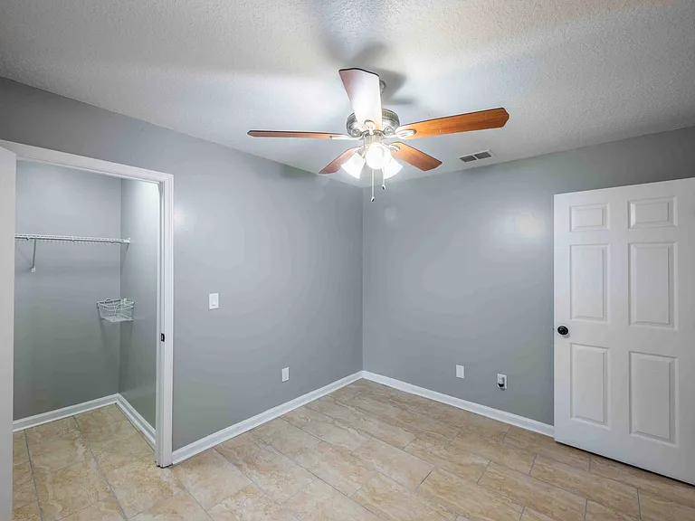 8205 Berry Ave — Photo 14