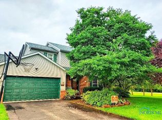 2212 Deerpointe Dr, Toledo, OH 43617