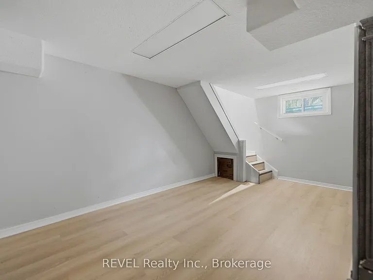 7962 Booth St — Photo 18