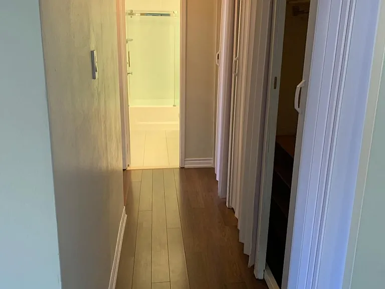 1660 Bloor St #212 — Photo 4
