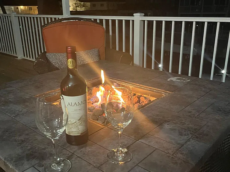Enjoy "winter" nights on the deck.