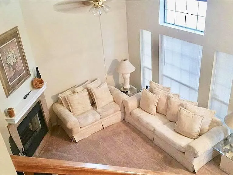 457 Leisure Ln — Photo 6