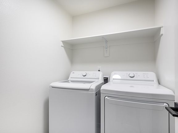 3rd image of 2325 Anchor Ave #E542096b0