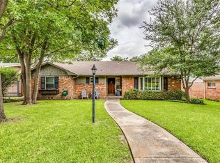 9838 Chiswell Rd, Dallas, TX 75238