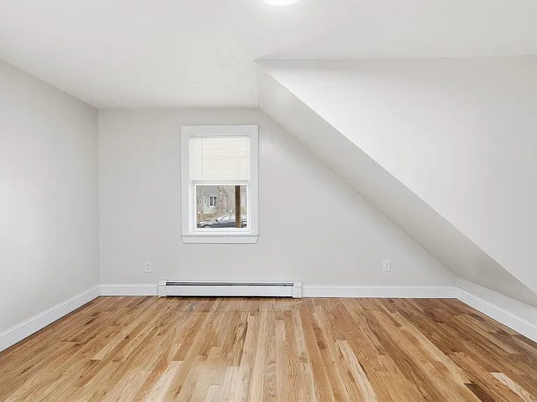 8 Ash St — Photo 6