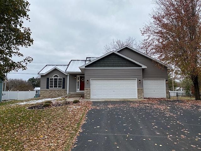 1st image of 1160 109th Ln NE
