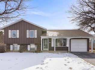 215 E Lincoln Ave, Glendale Heights, IL 60139