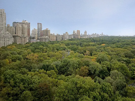 Sold by Sotheby's International Realty | media 1