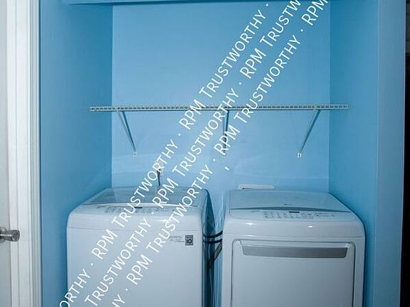 4th image of 272 Summerwalk Cir