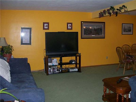 4th image of 2816 Davison Ave